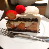 Snapdishの料理写真:ストロベリーチョコレートケーキ|Sayaさん