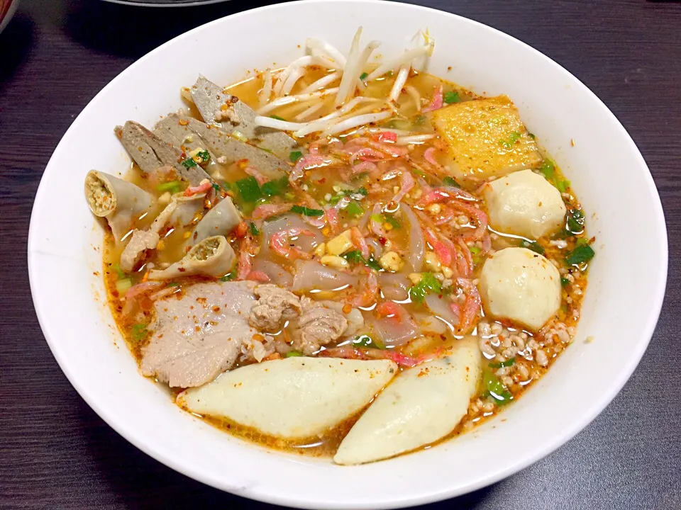 Snapdishの料理写真:ก๋วยเตี๋ยวต้มยำ|yukaさん