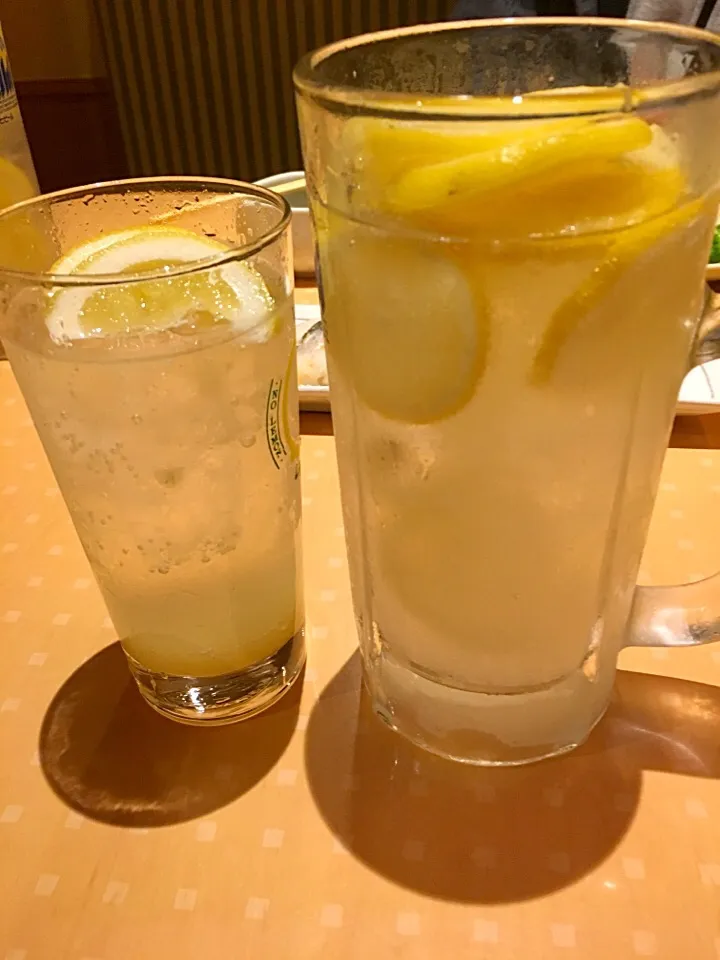 Snapdishの料理写真:刺激レモン酎ハイ|フージさん