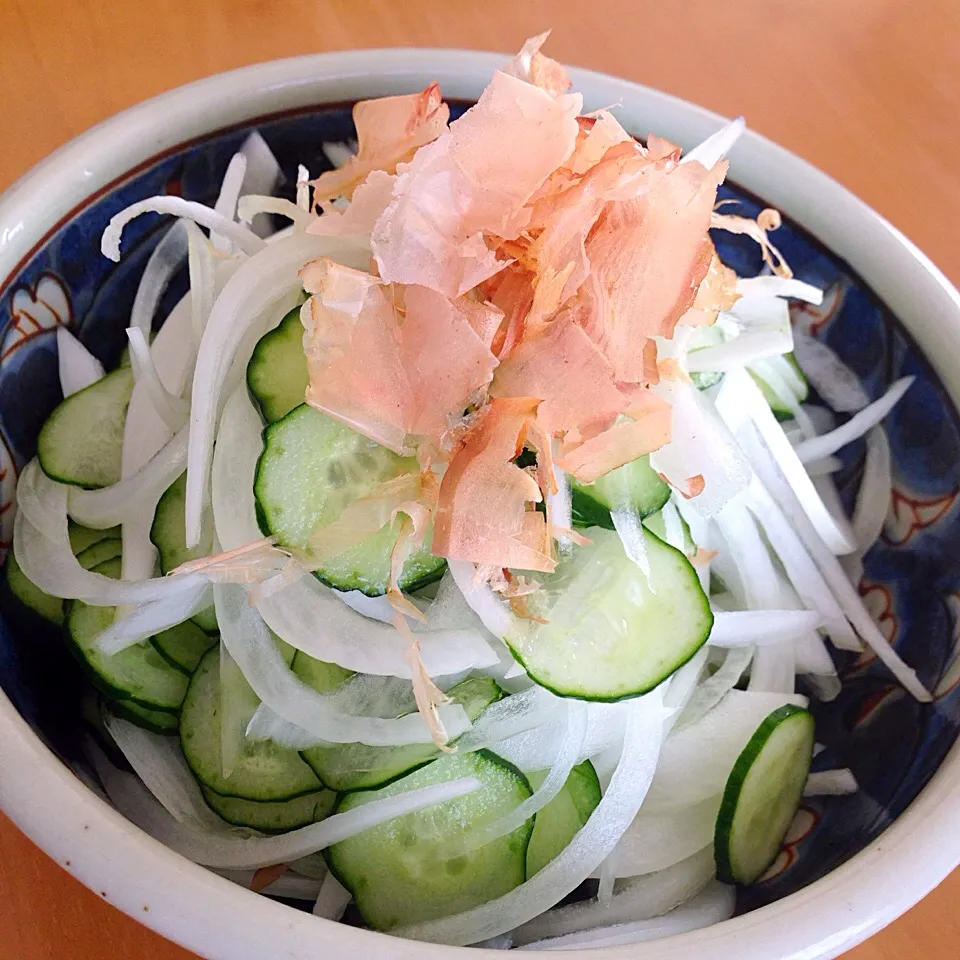 Snapdishの料理写真:４月３０日
調理学校１年生の長男がスライスしたタマネギ|Yu Yu mamaさん