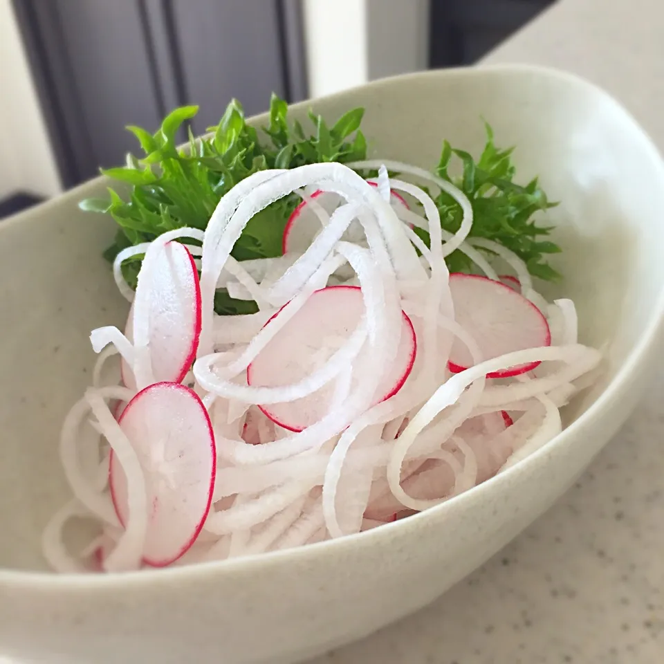 ふろふき大根の副産物その2 捨てちゃダメ✋🏻面取りした部分はサラダに🥗 #ふろふき大根|ヨッチャンさん