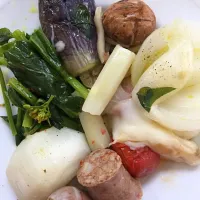 Steamed Seasonal Vegetables and Italian Sausage #jamie_tokyo #vegetable #steamed #italian|jamieさん