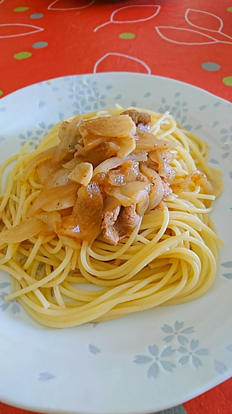 豚肉と新玉ねぎのパスタ|ぱやさん