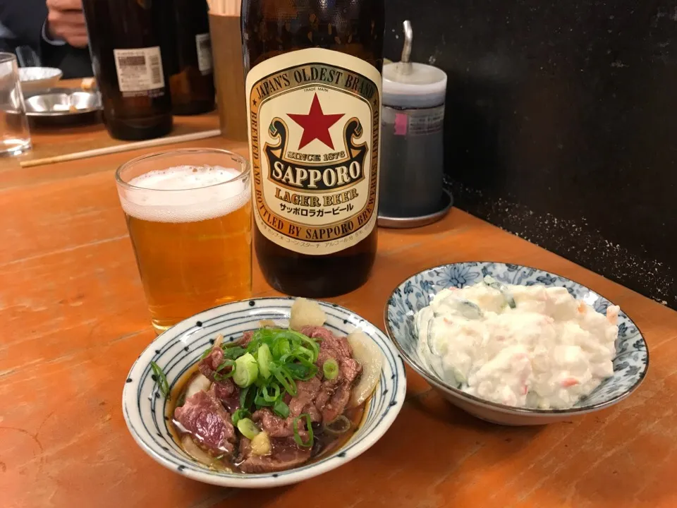 Snapdishの料理写真:梅田第1ビルの銀座屋で赤星★
#赤星 #サッポロラガー #ビール #立ち飲み #せんべろ|Masakiさん