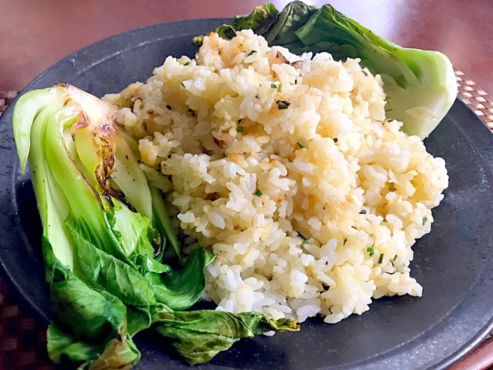 炒饭🌿Fried rice of wild rocambole<野蒜炒飯>|🌈Ami🍻さん