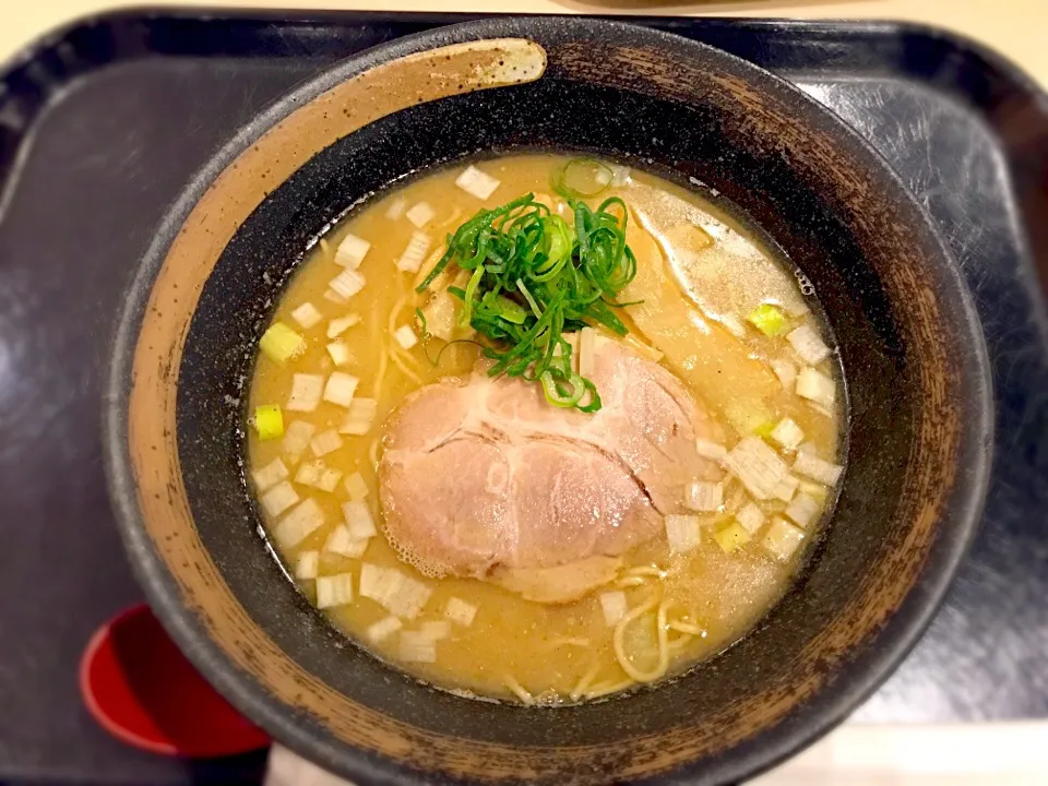 豚骨醤油ラーメン|チカさん