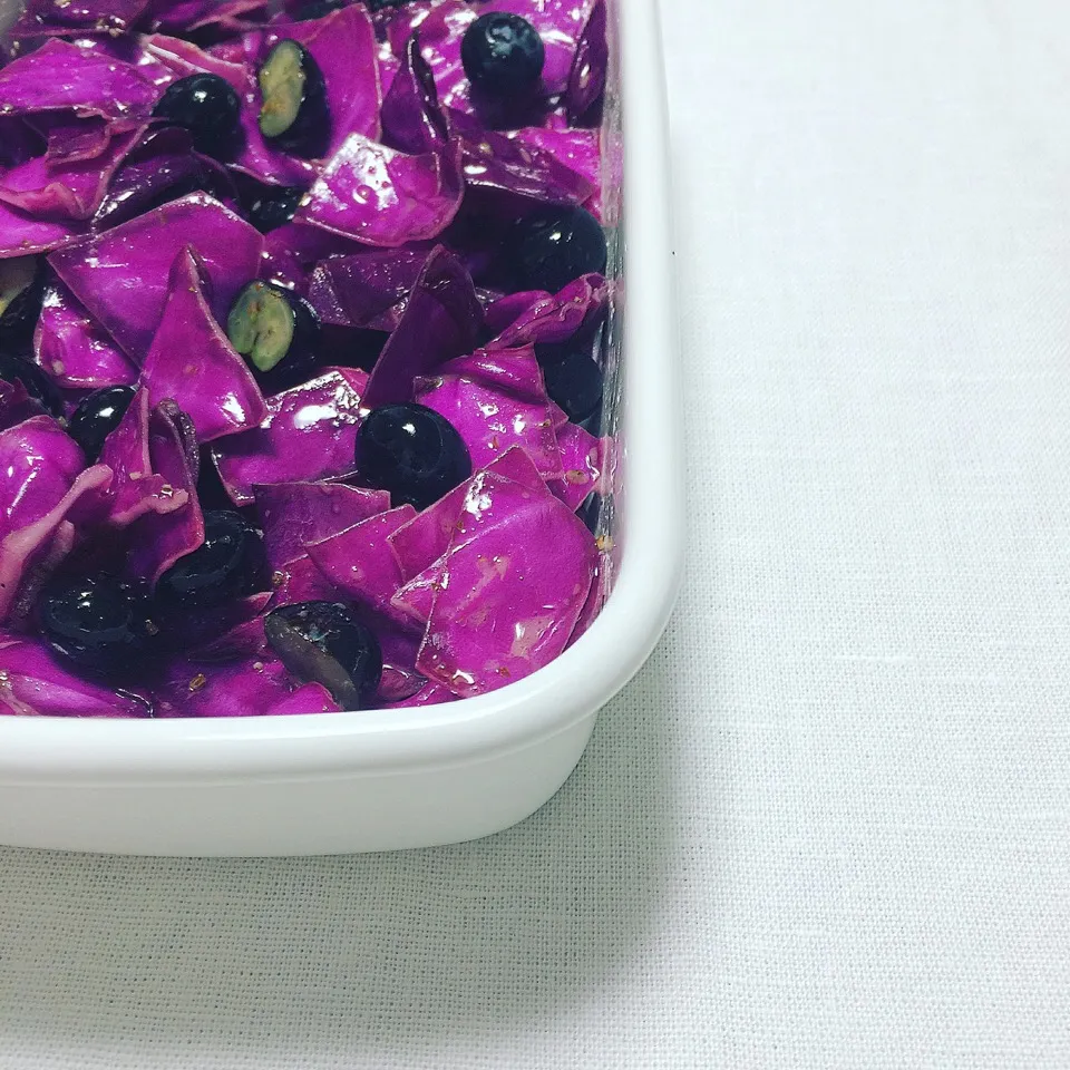 Red Cabbage Slaw with Blueberry / 紫キャベツ、ブルーベリーのコールスロー|Laraさん