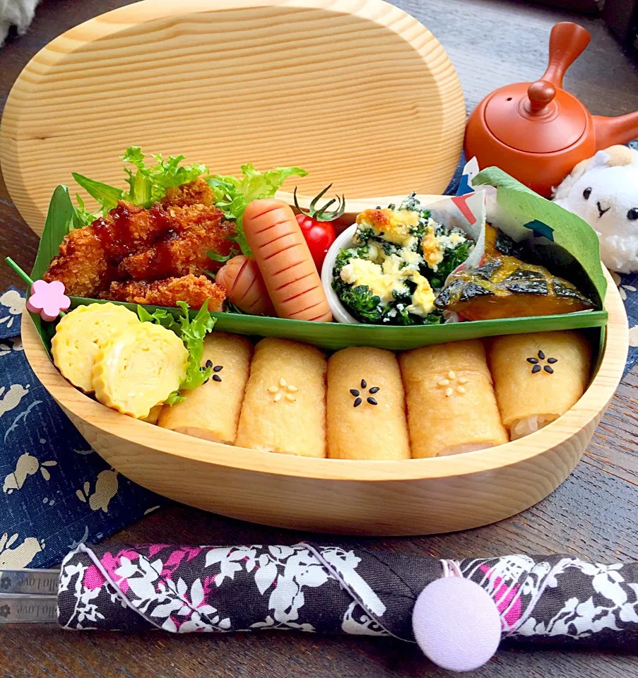 Snapdishの料理写真:お稲荷さんのお弁当！空っぽにな〜れ♡|マトンさんの飼い主さん