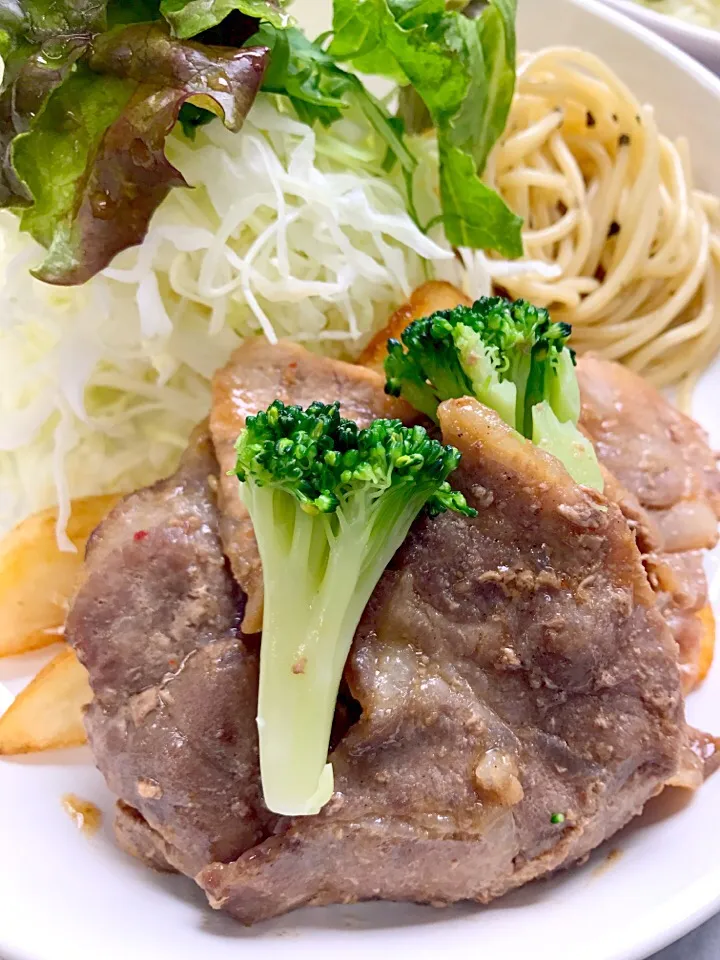 豚肉とポテトのガーリック醤油炒め|学食おばちゃんさん