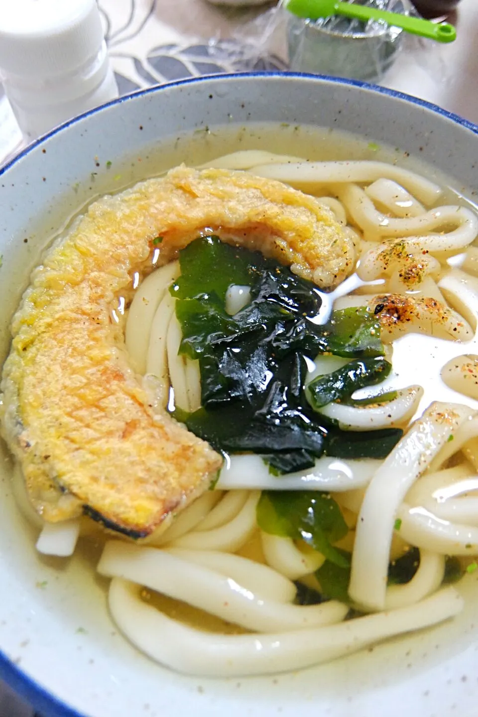 今日のお昼はかぼちゃの天ぷらうどん～😆|深夜特急fさん