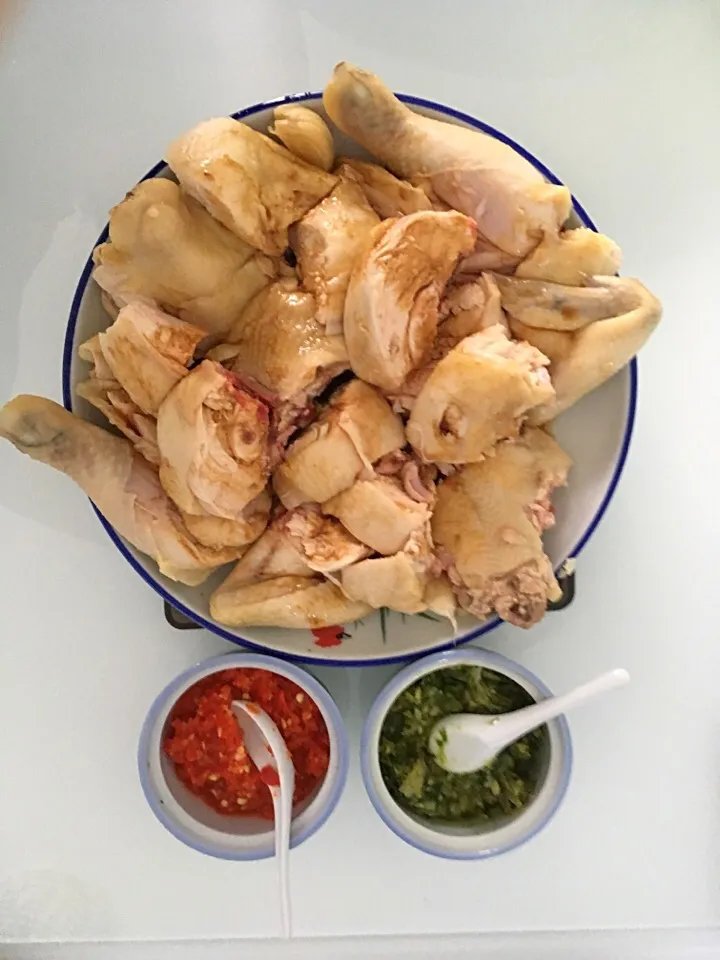 Poached chicken with chilli and ginger scallion dips|Ong Sor Fernさん