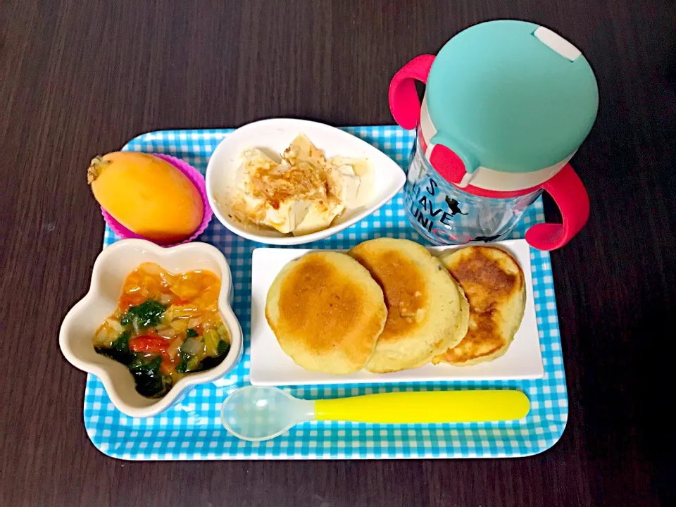 5/1❁息子離乳食 朝ごはん☀️
バナナパンケーキ🥞
ミネストローネ
お豆腐
びわ|つんさん