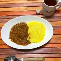 チキンカレーとプーアル茶|しーちゃんさん