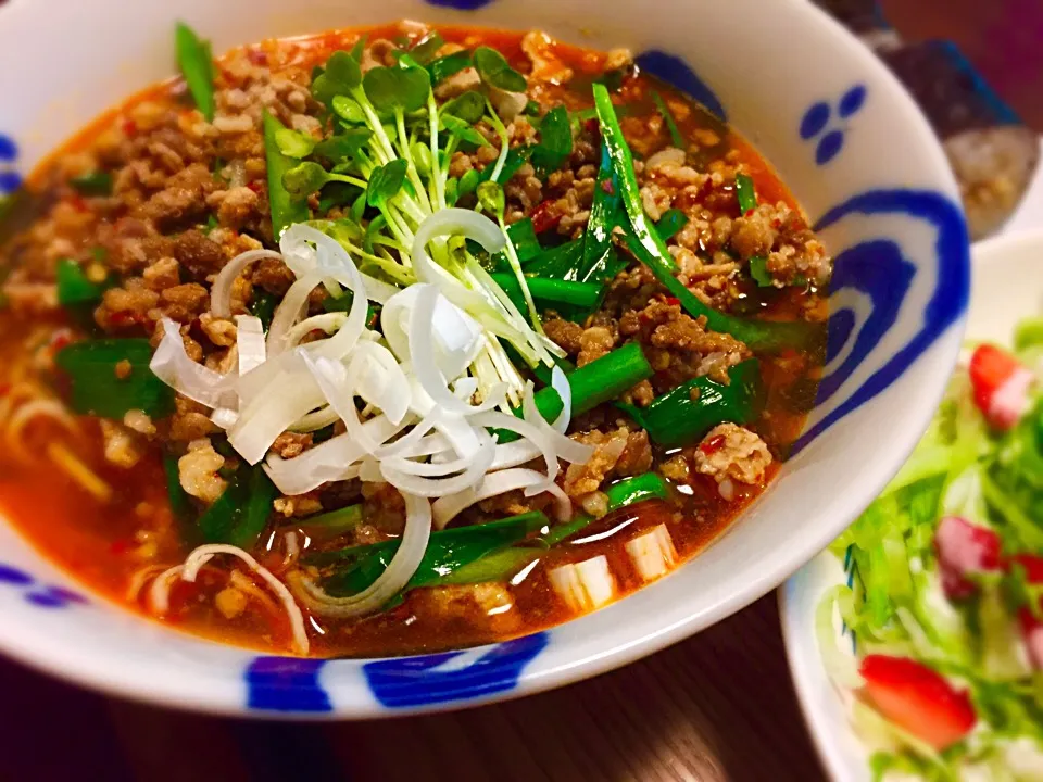 Snapdishの料理写真:20170501🎏旦那さんの夜ご飯は味仙のラーメン🍜お肉マシマシ💖|akiyo22さん