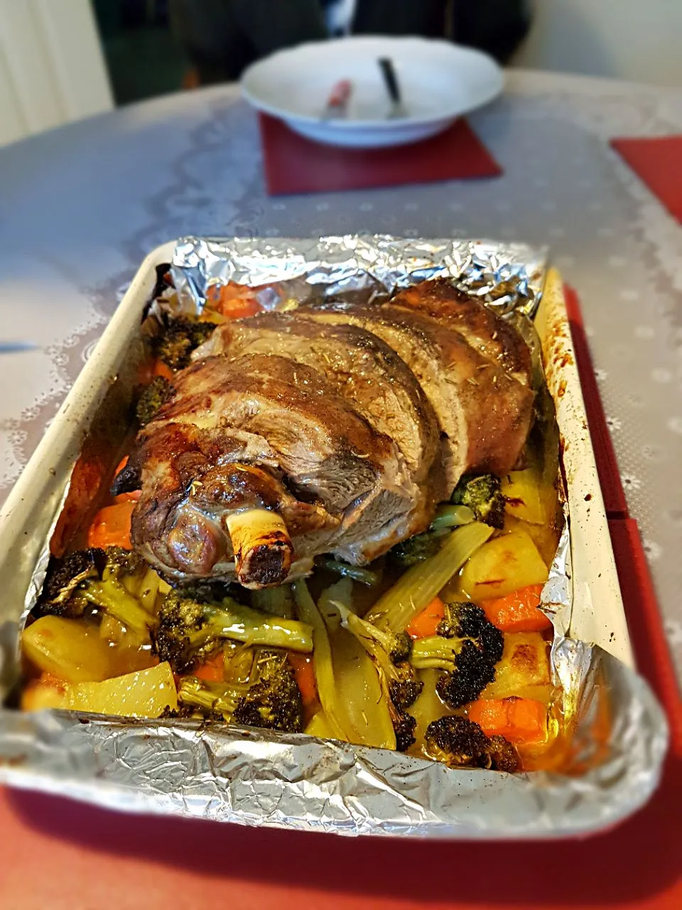 Roast lamb shoulder with potatoes carrots rosemary garlic onions. Olive oil, brocolli|Wing Yung Chanさん