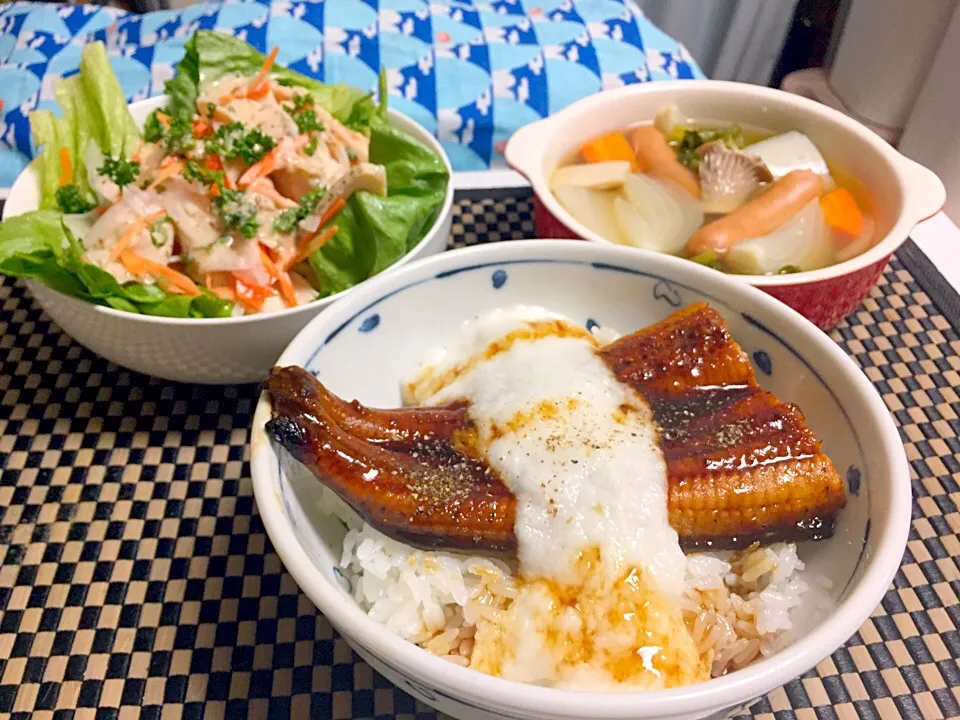 山掛け鰻丼  胡麻わさびドレッシングのチキンサラダ  和風ポトフ|石川洋子さん