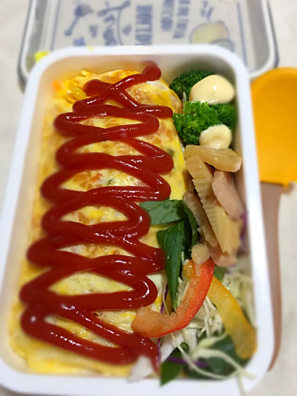 5月3日 チキンオムライス弁当🎵😊|かよっぺさん