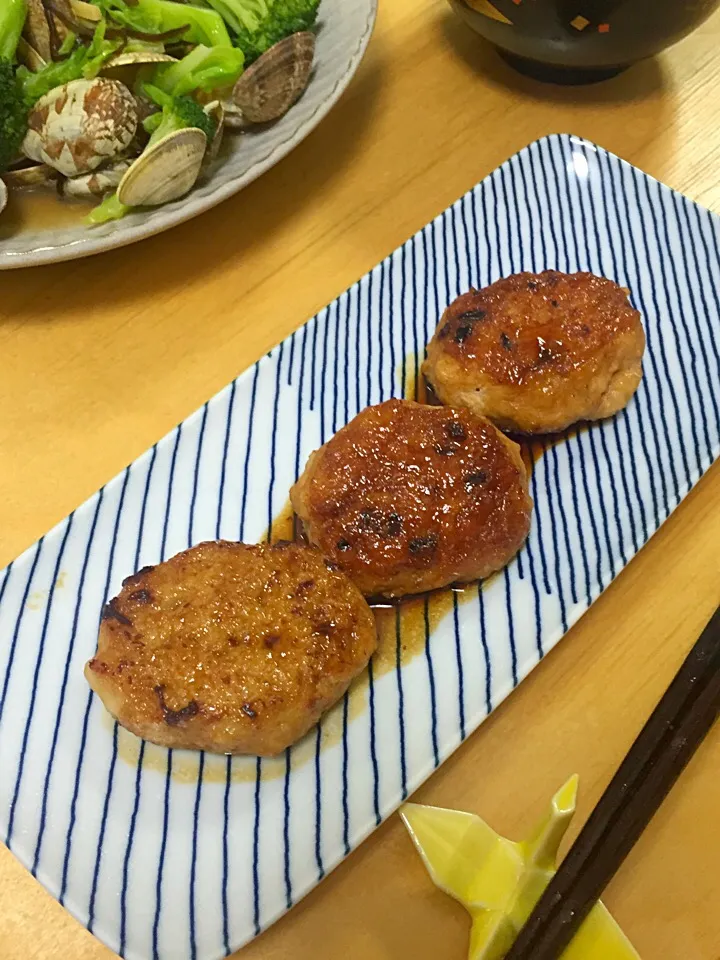 つくね

あさりと春野菜の塩昆布炒め|ひまわりさん