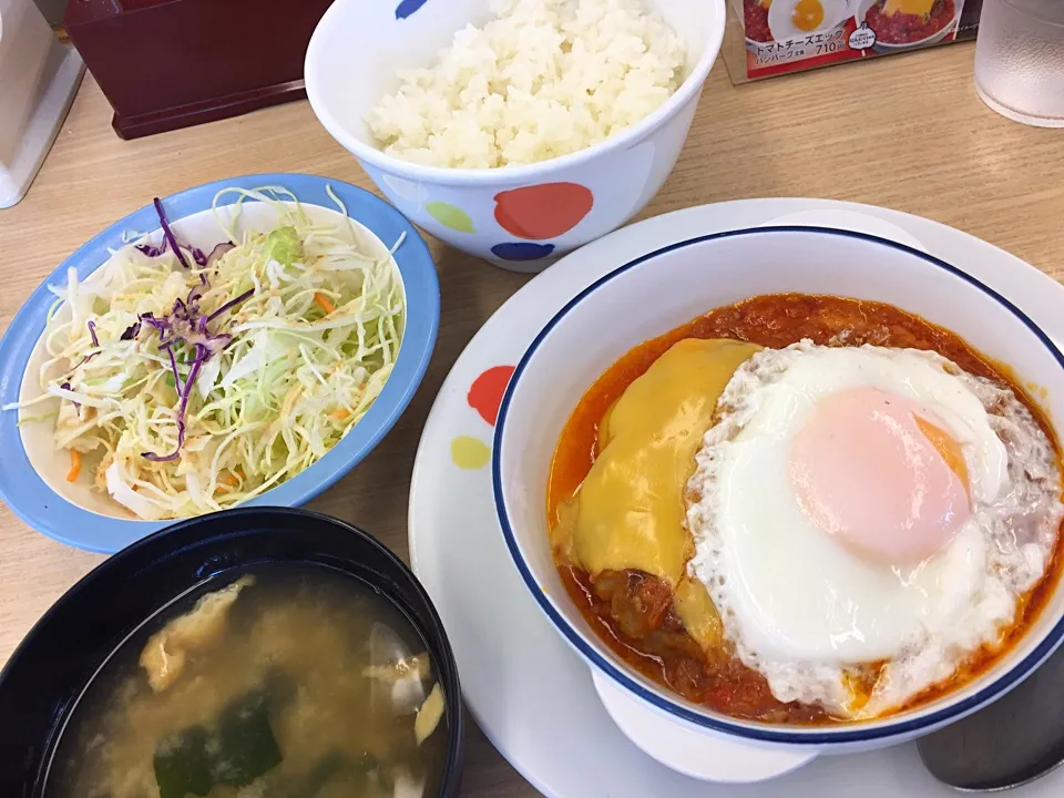 トマトチーズエッグハンバーグ定食|T. Wonderさん