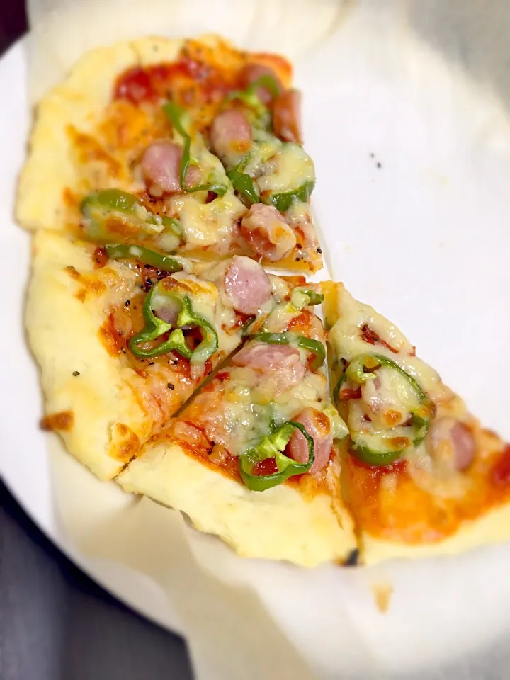 桜央里さんの料理 発酵なしお手軽pizza(*´▽｀*)|なみさん