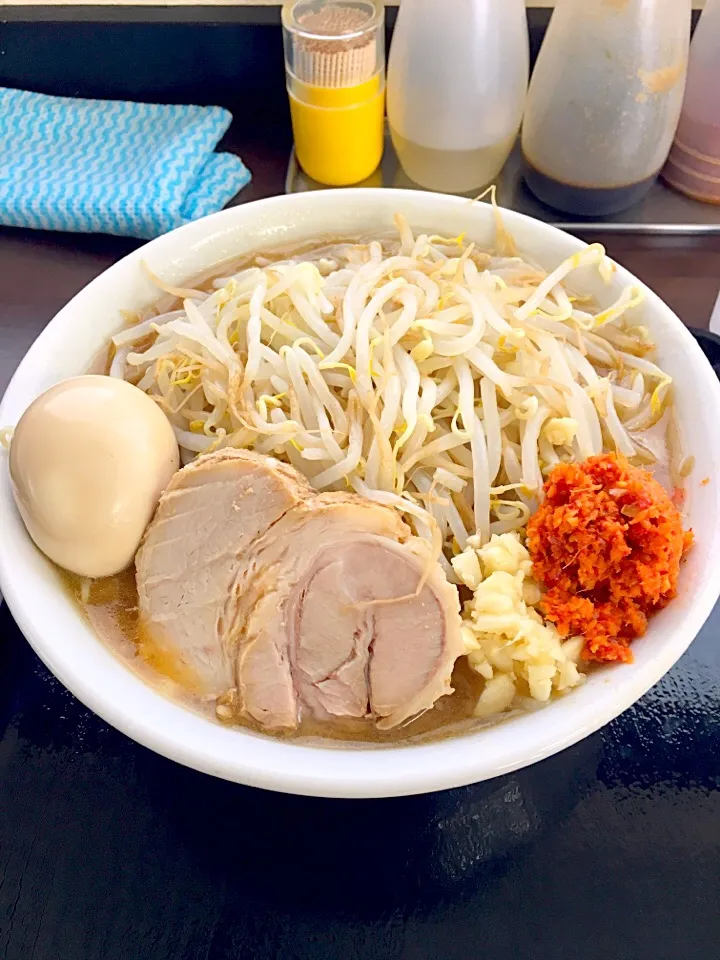 Snapdishの料理写真:風林火山 味玉ラーメン(小)|たびもかさん