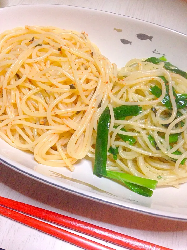 ニラペペロンチーノと明太子の2色パスタ|あやにん食堂さん