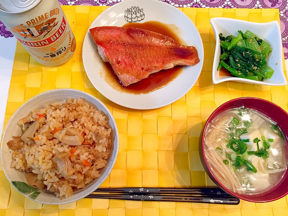 赤魚の煮付け、筍ご飯、味噌汁、小松菜の胡麻和え|Kasumiさん