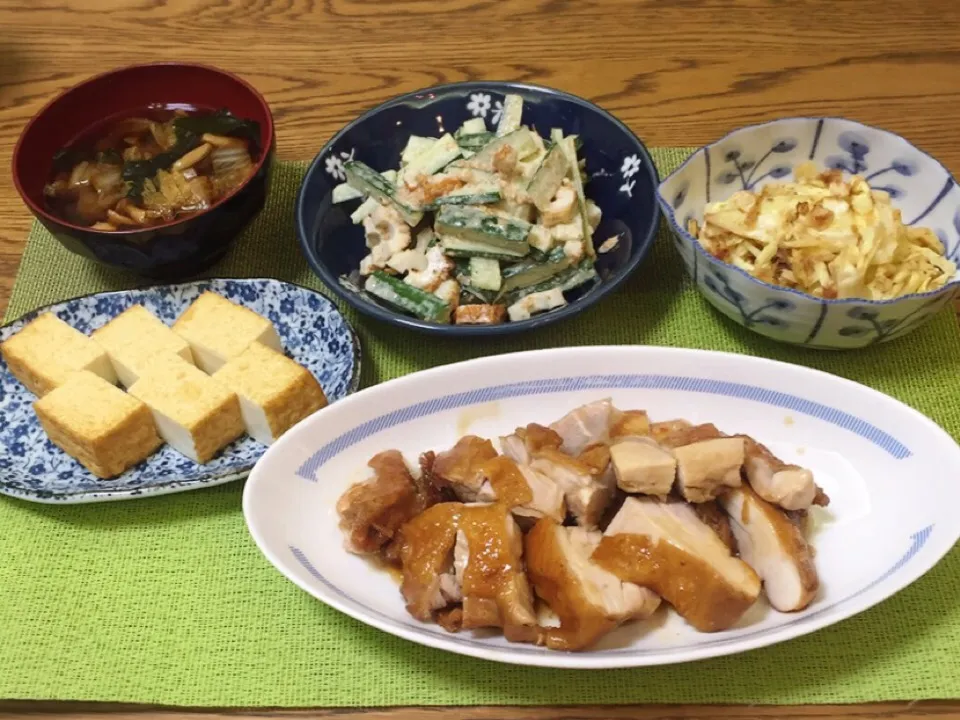 お味噌汁・竹輪ときゅうりの胡麻ドレッシング・キャベツの梅おかか和え・鶏照り煮・絹厚揚げ|美也子さん