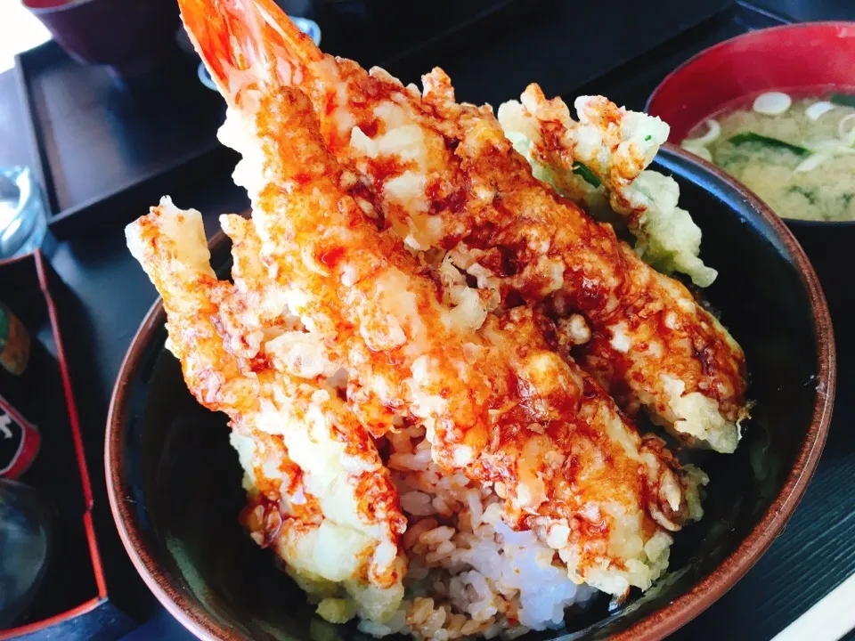 これで600円…大満足の天丼|なななさん