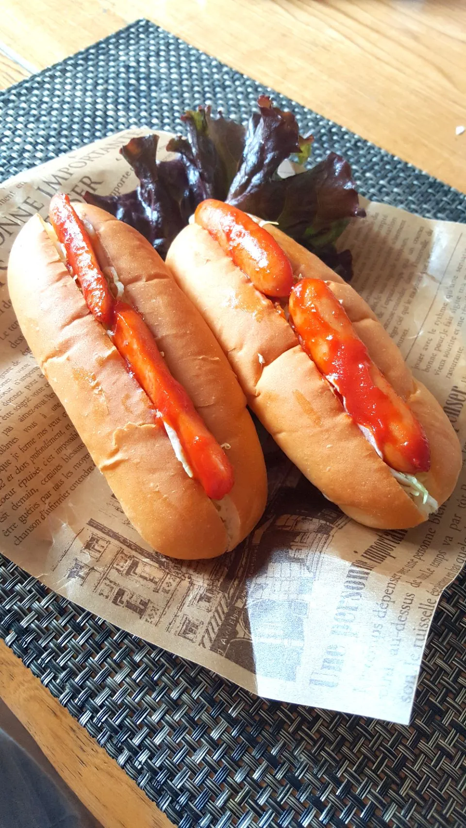 Snapdishの料理写真:朝飯‼　ホットドッグ🐶🐶🐶🐶🐶(笑)|クッキングオヤジさん