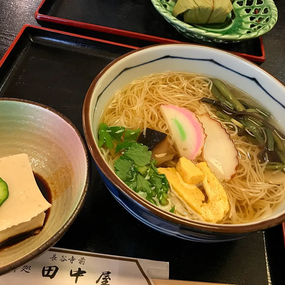 Snapdishの料理写真:にゅうめんと胡麻豆腐|麻紀子さん