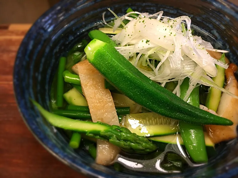 Snapdishの料理写真:天ぷらと緑の野菜そうめん3|半田手延べそうめんの店 阿波や壱兆さん