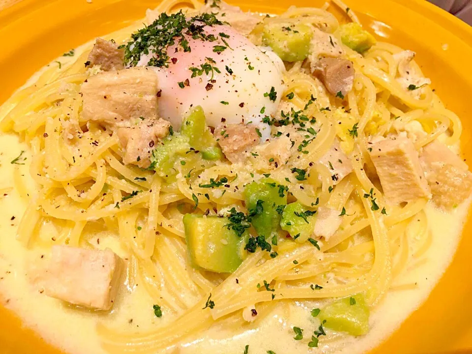 🐟tuna & avocado 🥑 cream spa🍝|山田さん