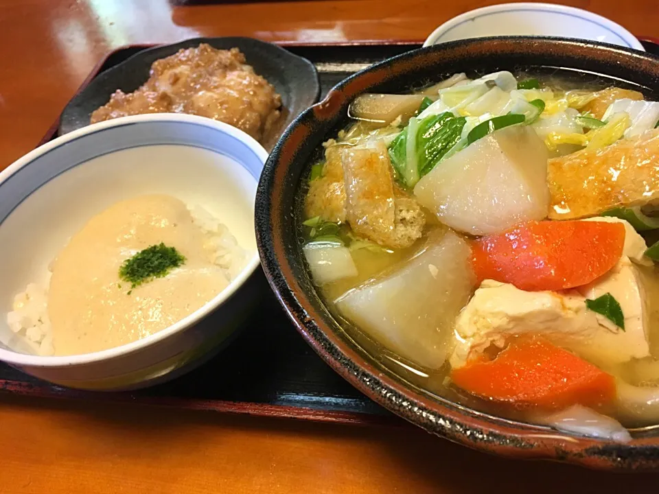 けんちんうどん🍲麦とろごはん🍚胡桃もち🐿定食|Jessy♡さん