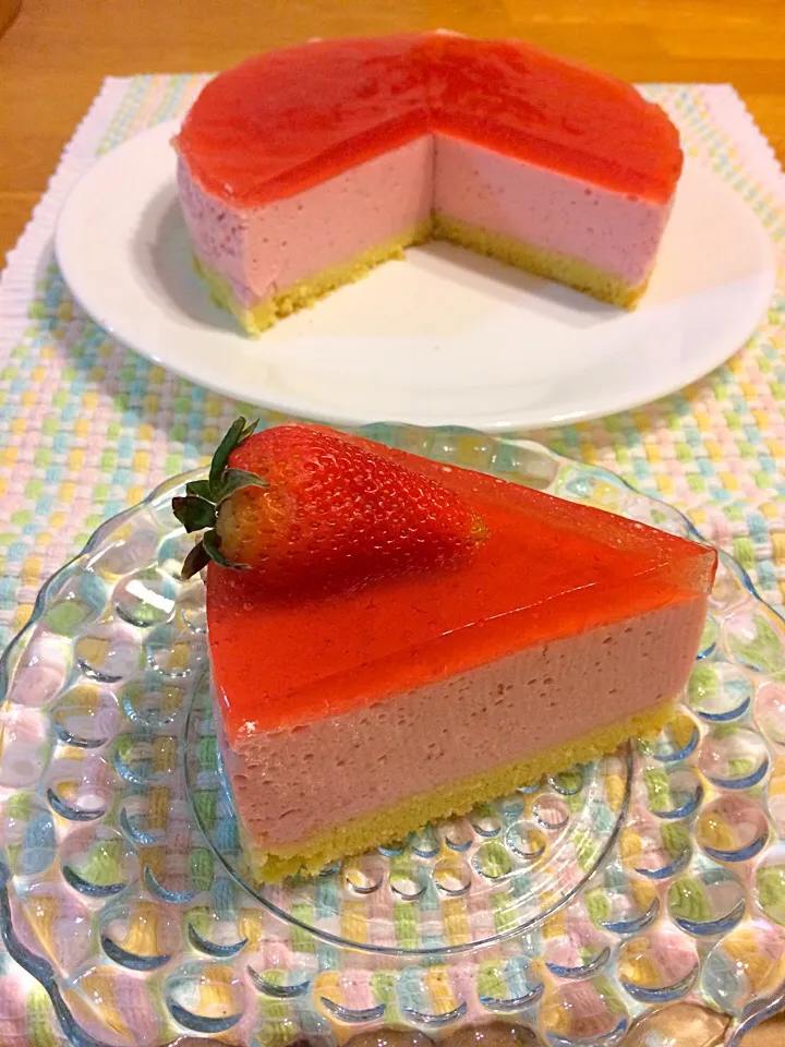 イチゴのムースケーキ🍓|mashamiさん