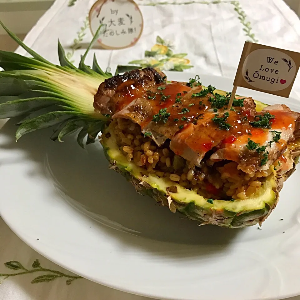 もち麦ごはんでジャンバラヤ🍍 スパイシーチキンのせ。  #はくばく さんの大麦とパイナポー果汁、果肉入りのごはんでケイジャン料理の#ジャンバラヤ #大麦たのしみ隊|ちこさん