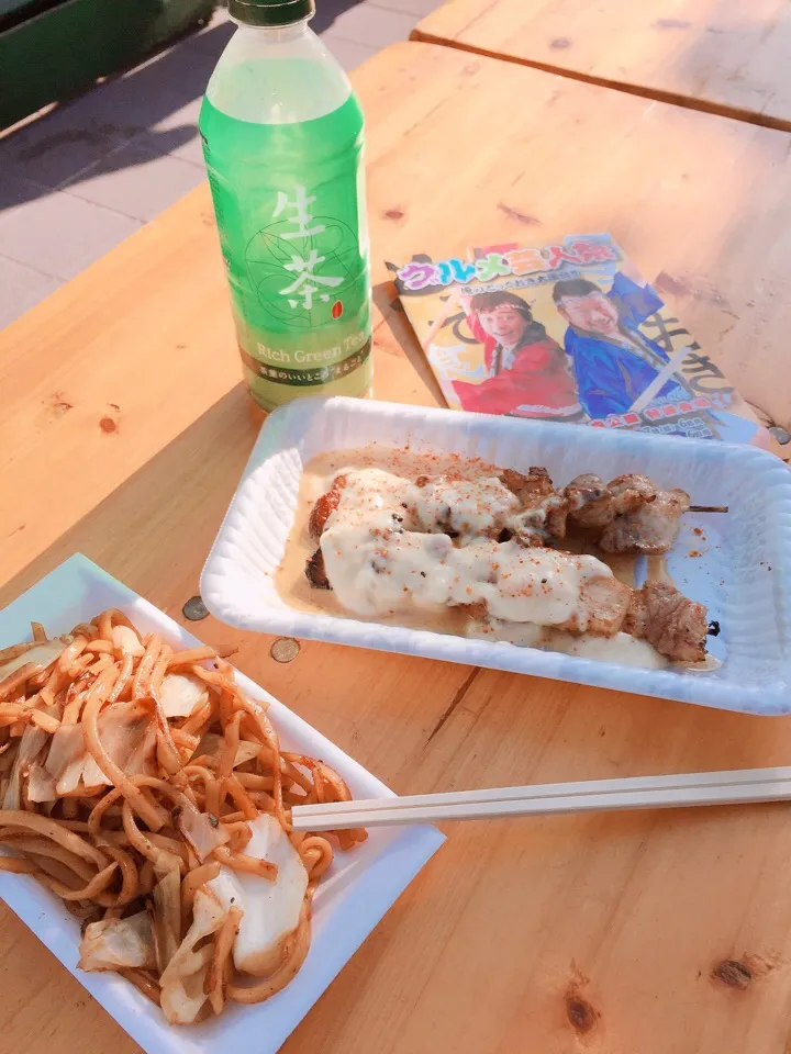 五反田デジ家のもち豚串焼きチーズフォンデュとやんの大阪地ソース焼きそば@グルメ芸人祭🐷✨🧀|K.Sさん