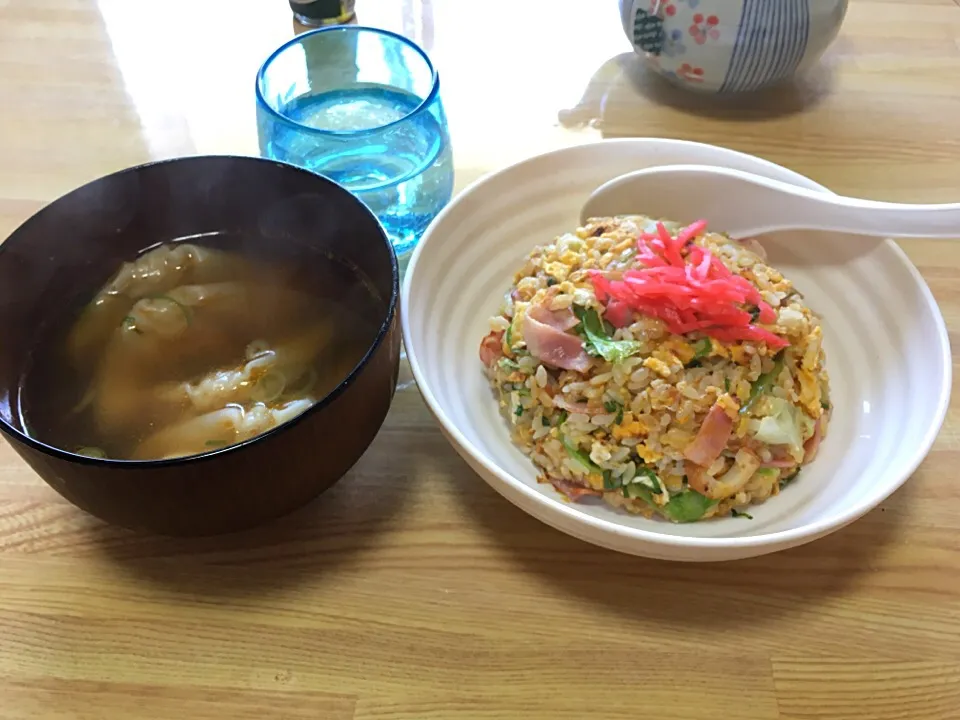 Snapdishの料理写真:レタス炒飯|Masaaki Fukuyamaさん