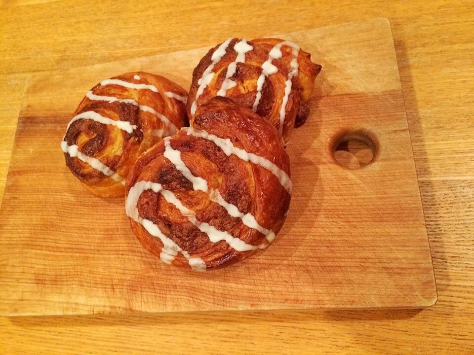 シナモンロール|パンジーさん