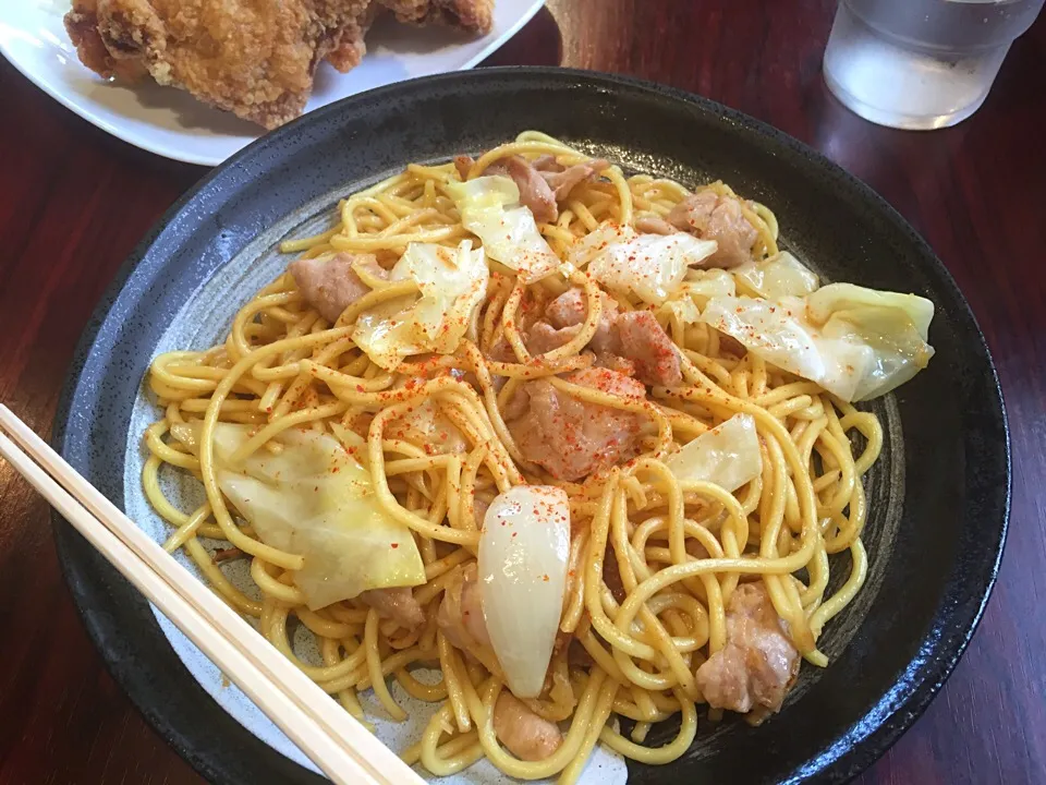 蒜山焼きそば&唐揚げ|みゃ〜・はつさん