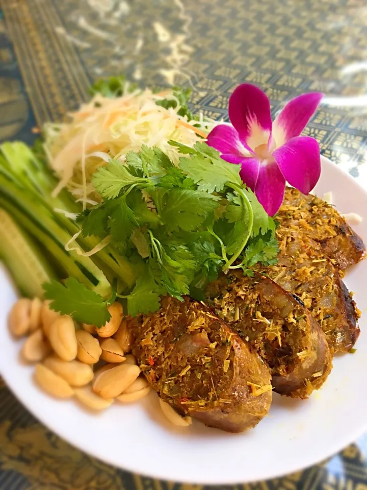 "サイウア"チェンマイソーせージ(Northern Thai spicy sausage with lemon glass)、ไส้อั่ว By:Little Bangkok Thai Restaurant 😋|Porr Ishidaさん