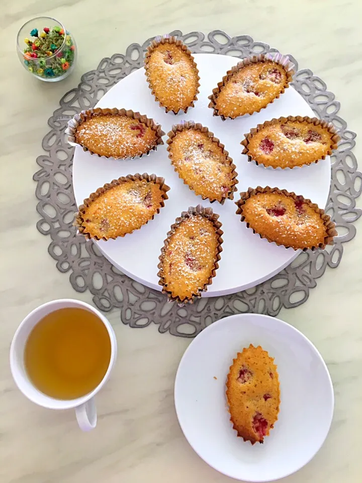 Mascarpone Cheese Raspberries Cake|Tari's Kitchenさん