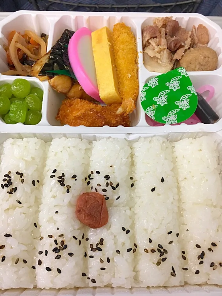 幕の内弁当🍱🍵|ゆうじ.さん