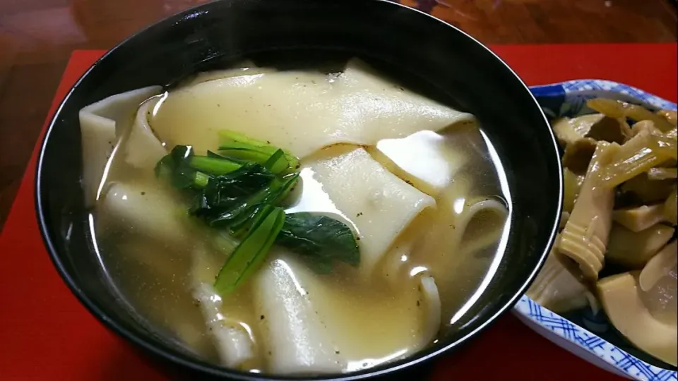 群馬桐生の名物　ひもかわうどん
出汁が効いてて美味い♪|kamekameさん