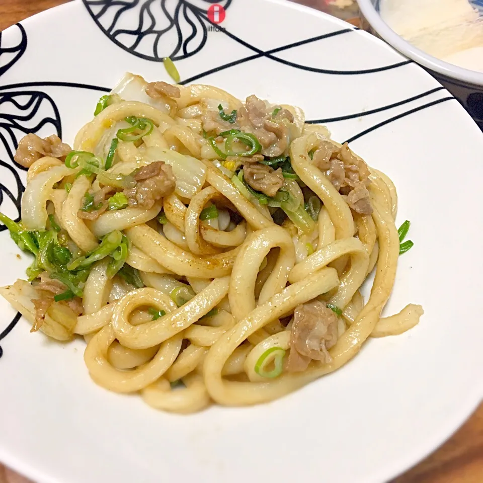 Snapdishの料理写真:焼きうどん|Nilsさん