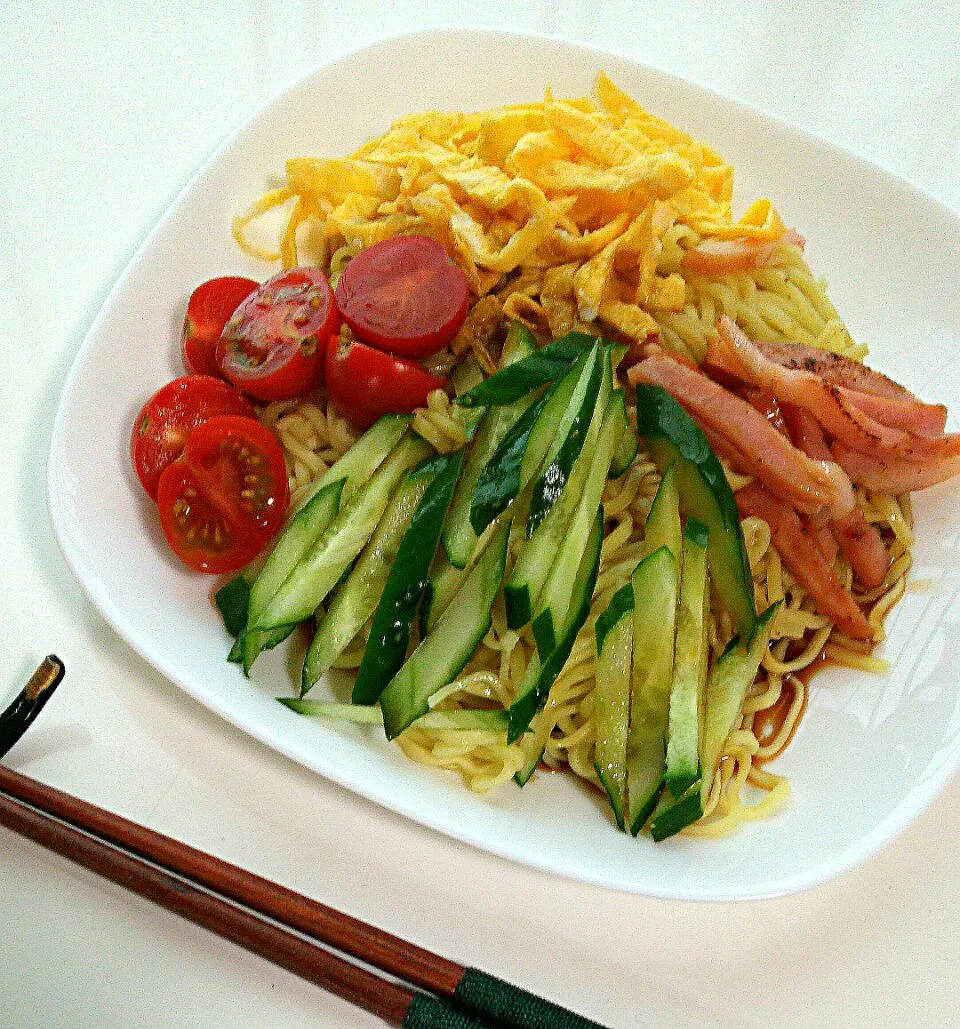 Lunch 🍴 Cold #noodle #冷やし中華 #おうちごはん #うちごはん #昼食|まめさん