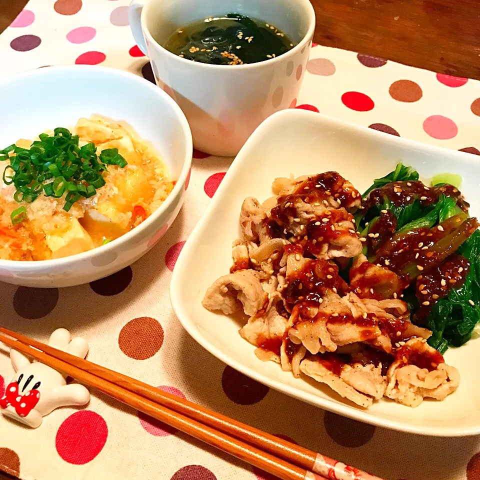 豚肉とチンゲンサイのごましょうがだれ♡豆腐のかにあんかけ♡春雨スープ♡|まゆかさん