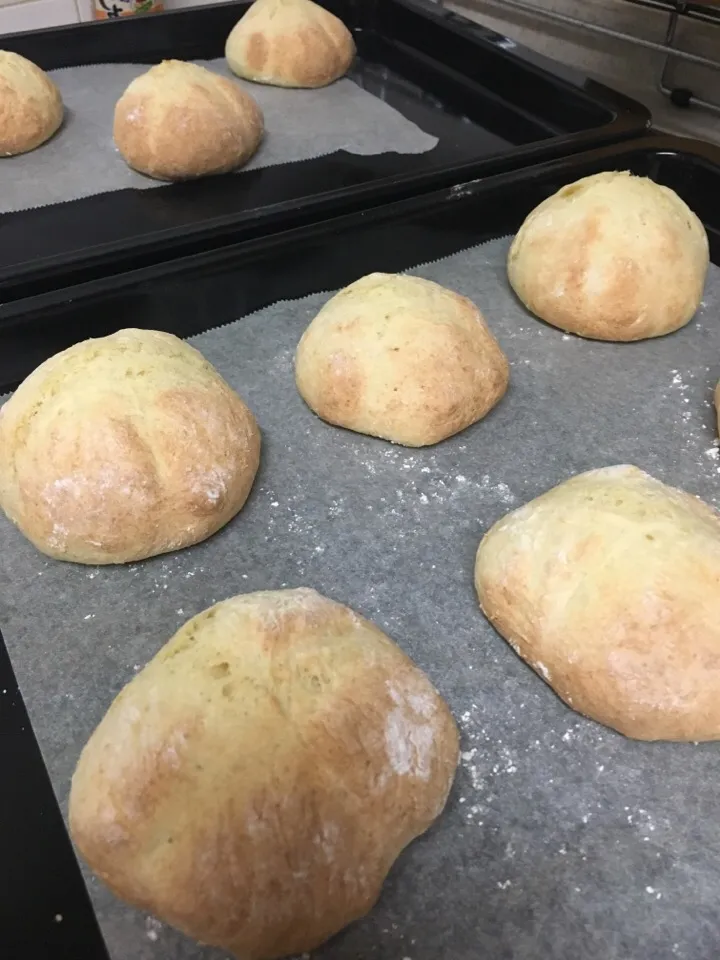 絹ごし豆腐とホットケーキミックスだけで作ったパン(๑•ᴗ•๑)簡単で美味しかった！|ライムさん