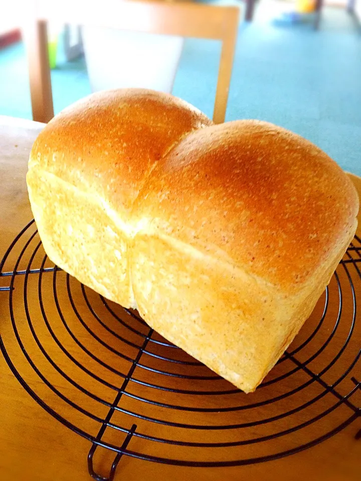 ライ麦入り山食🍞|ブー吉さん