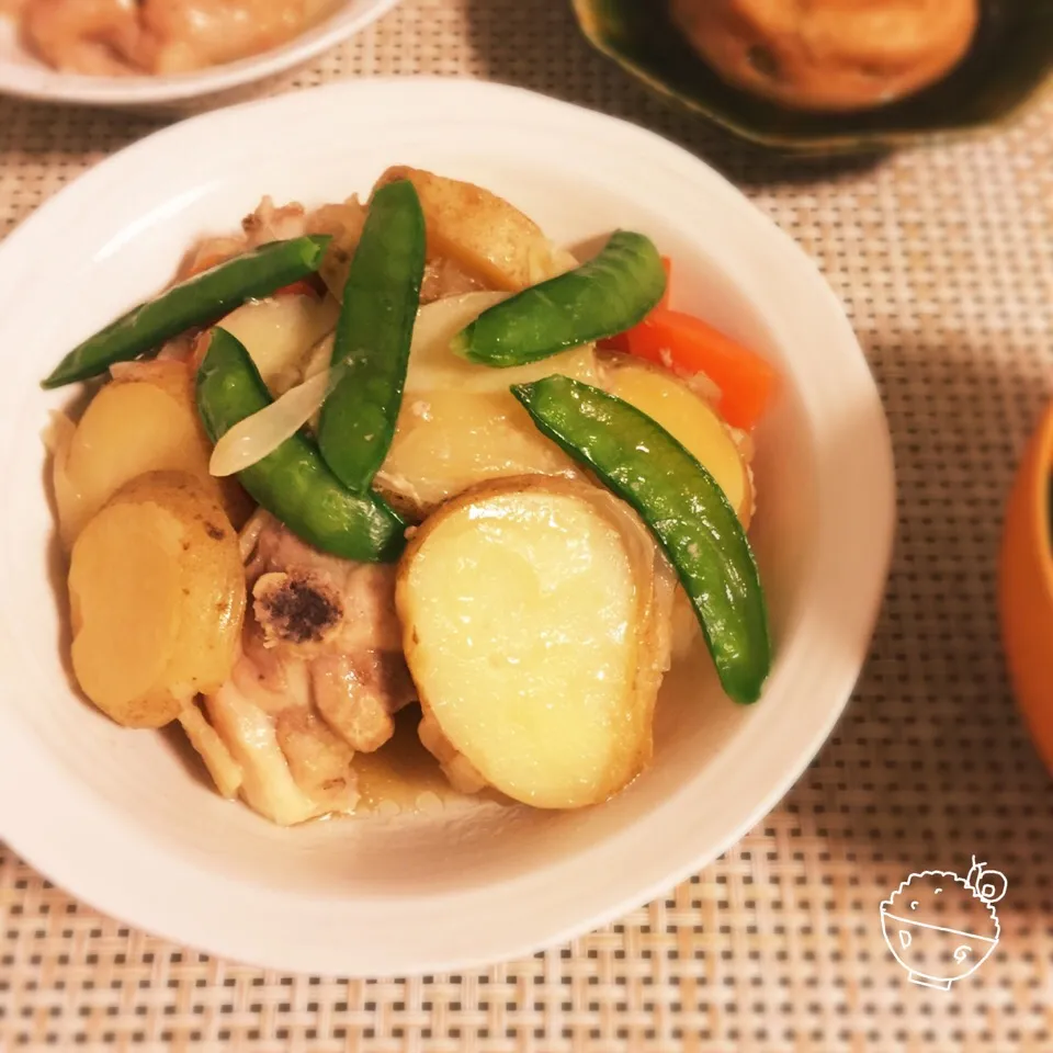 Snapdishの料理写真:山本真希さんの料理 じゃがいもと鶏肉のコンソメ蒸し煮|でんでんむしごはんさん